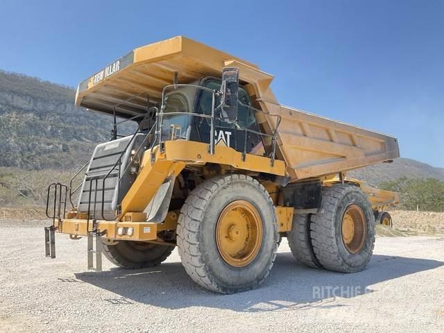 CAT 777F Terrængående lastbiler