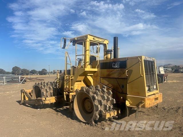 CAT 815B Jordvibrationstromler