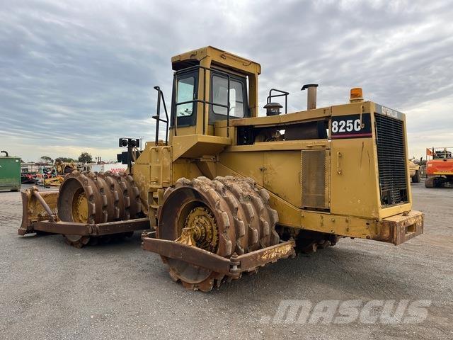 CAT 825C Jordvibrationstromler
