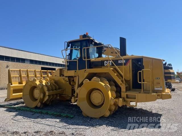 CAT 826H Jordvibrationstromler