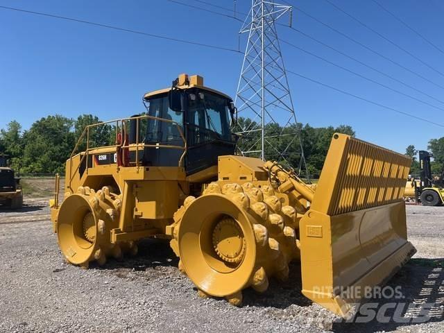 CAT 826H Jordvibrationstromler