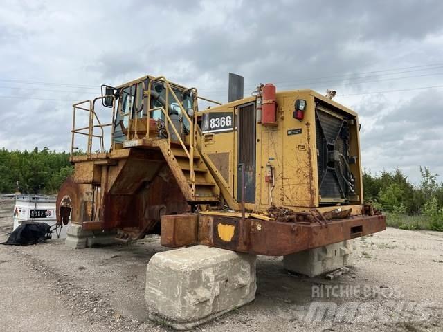 CAT 836G Jordvibrationstromler