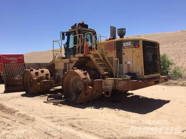 CAT 836G Jordvibrationstromler