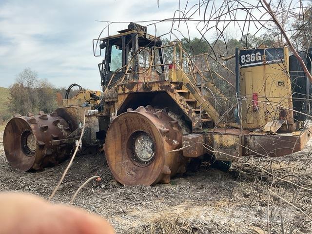 CAT 836G Jordvibrationstromler