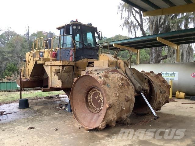 CAT 836H Jordvibrationstromler