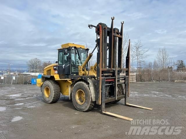 CAT 938K Terrængående gaffeltruck