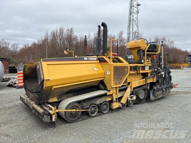 CAT AP-1055B Asfaltudlæggere