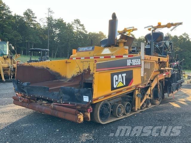CAT AP-1055D Asfaltudlæggere