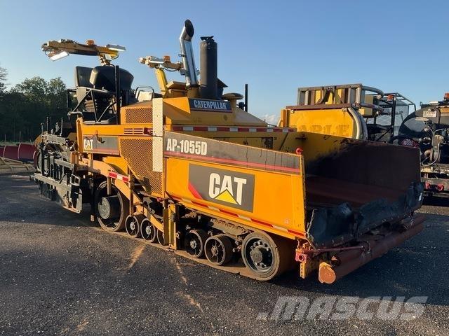 CAT AP-1055D Asfaltudlæggere