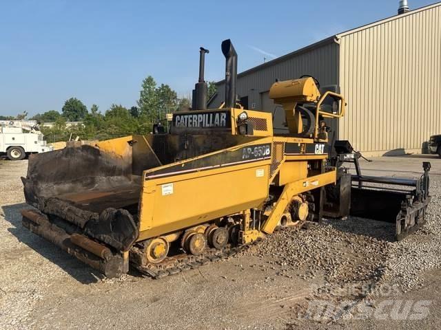CAT AP-650B Asfaltudlæggere