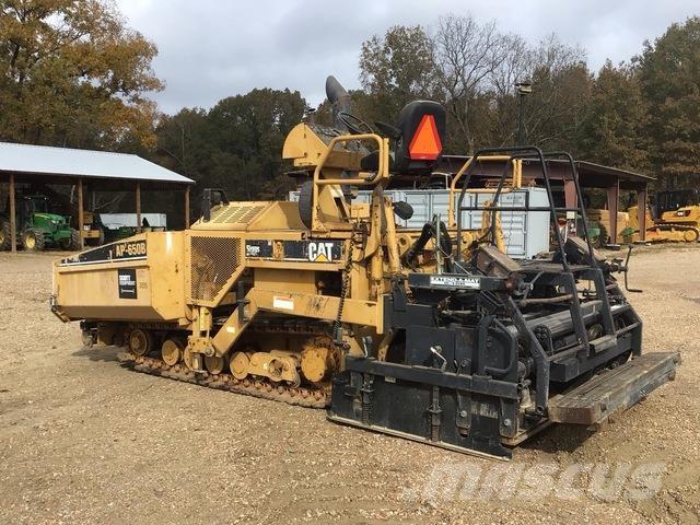 CAT AP-650B Asfaltudlæggere