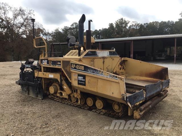 CAT AP-650B Asfaltudlæggere