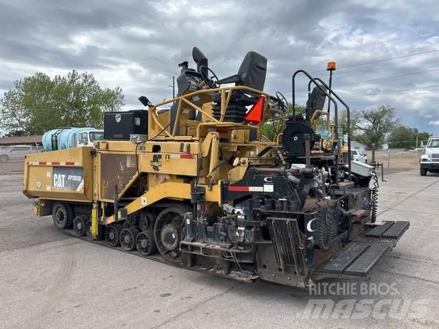 CAT AP1055D Asfaltudlæggere