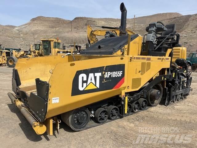 CAT AP1055F Asfaltudlæggere