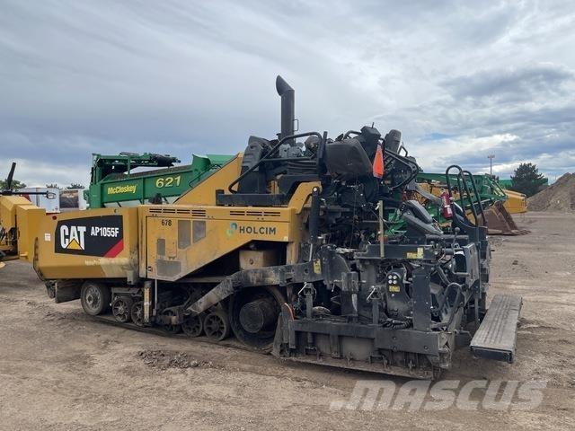 CAT AP1055F Asfaltudlæggere