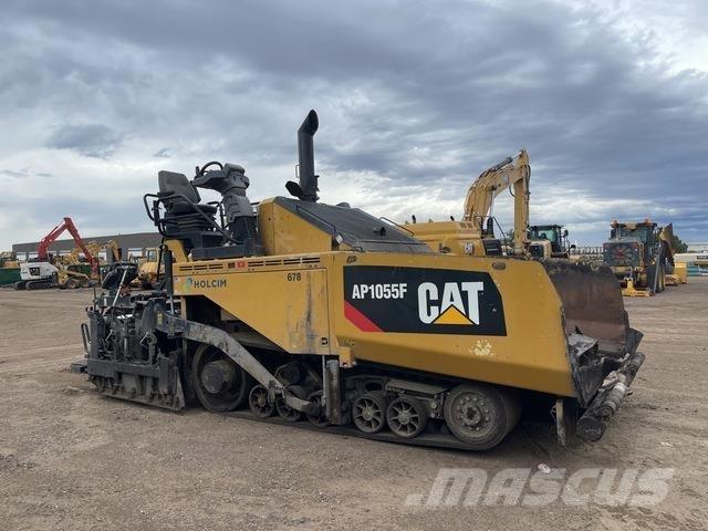 CAT AP1055F Asfaltudlæggere