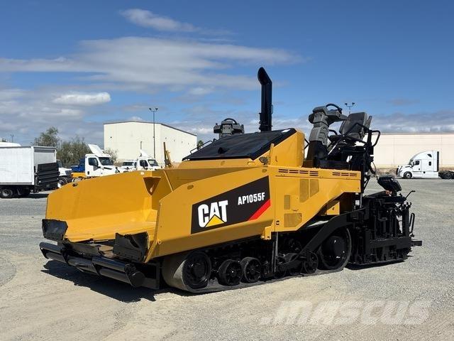 CAT AP1055F Asfaltudlæggere