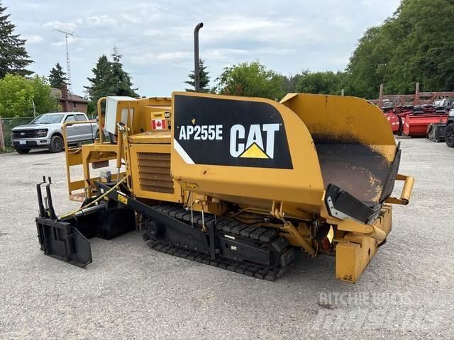 CAT AP255E Asfaltudlæggere