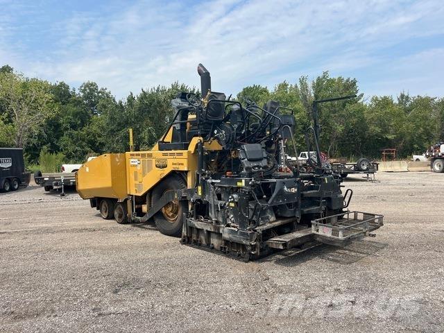 CAT AP600F Asfaltudlæggere