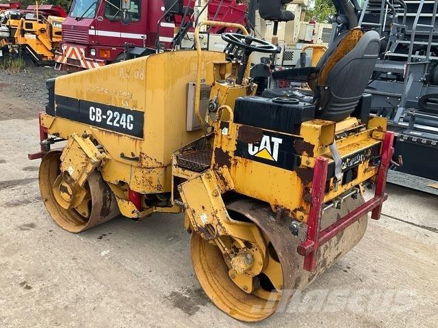 CAT CB-224C Tvilling tromle