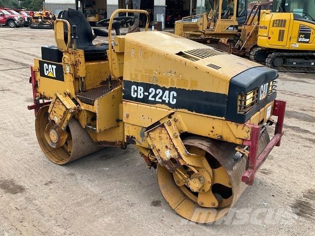 CAT CB-224C Tvilling tromle