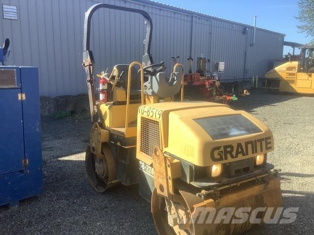 CAT CB-224E Tvilling tromle