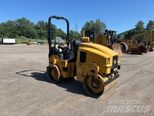CAT CB2.7 Tvilling tromle