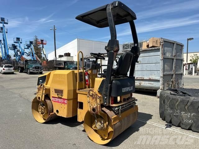CAT CB24 Tvilling tromle