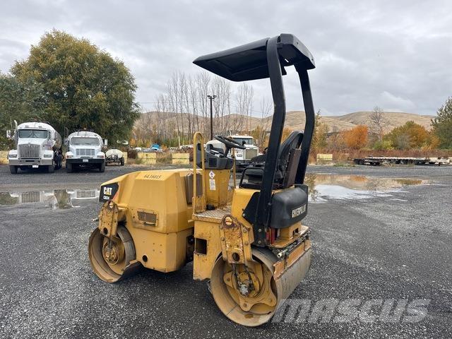 CAT CB24 Tvilling tromle