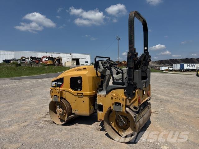 CAT CB24B Tvilling tromle