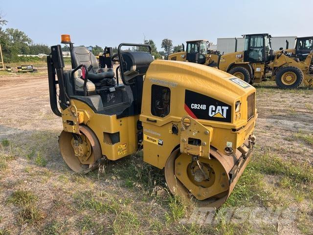 CAT CB24B Tvilling tromle