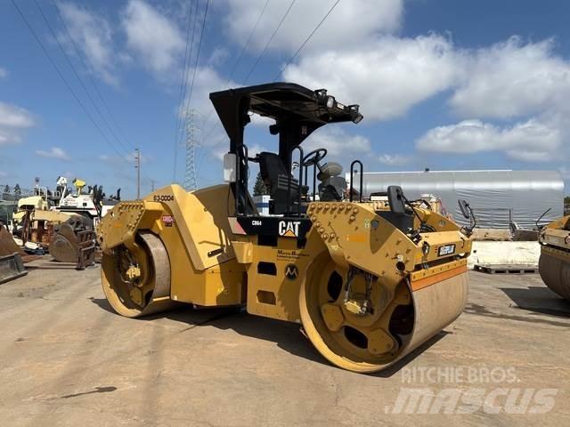 CAT CB64 Tvilling tromle