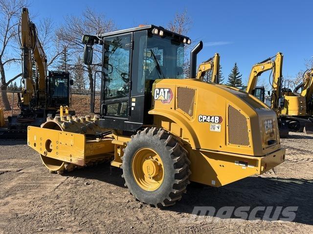 CAT CP44B Enkelt tromle