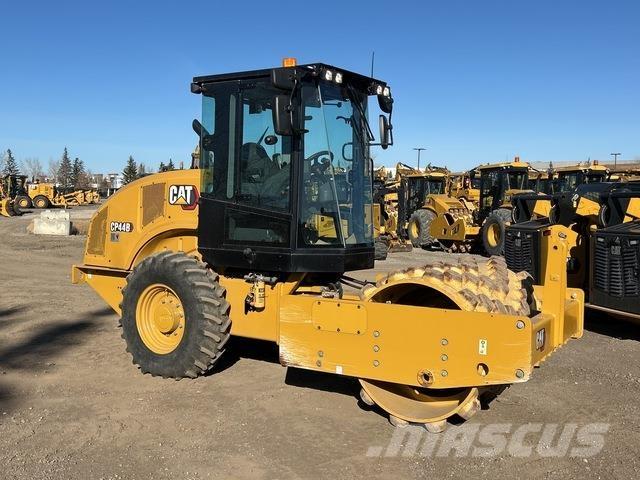 CAT CP44B Enkelt tromle