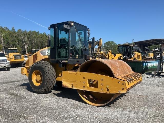 CAT CS56 Enkelt tromle