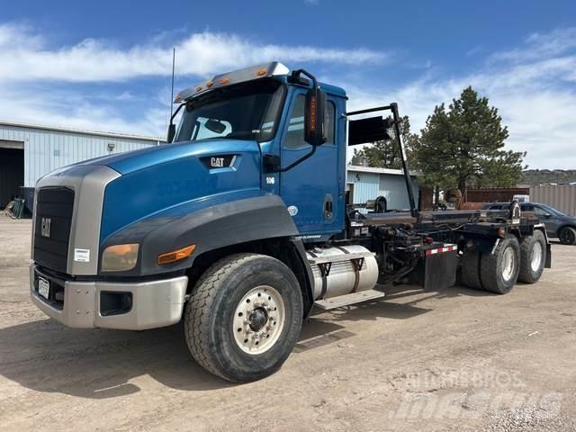 CAT CT660 Skip loader