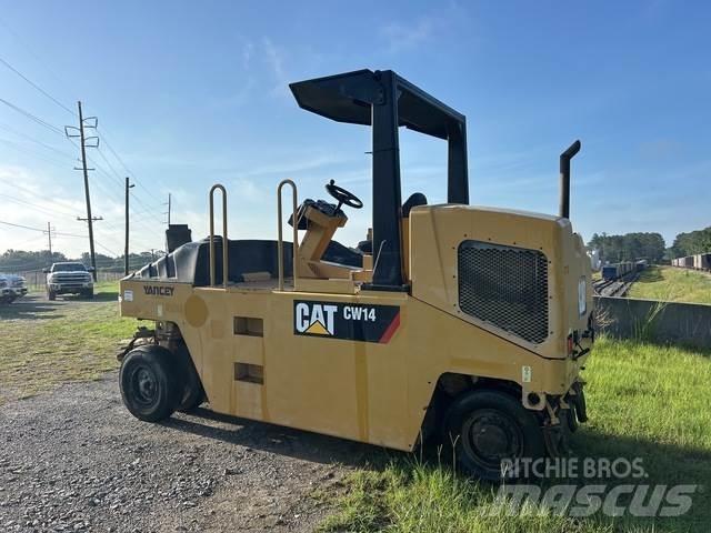 CAT CW14 Tromle med luftdæk