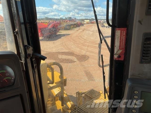 CAT D10T Bulldozer på larvebånd