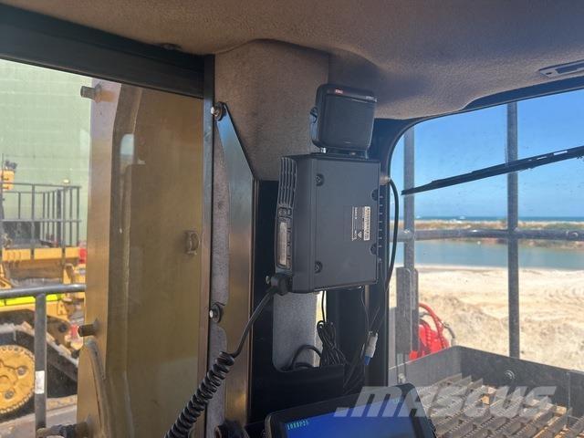 CAT D11T Bulldozer på larvebånd