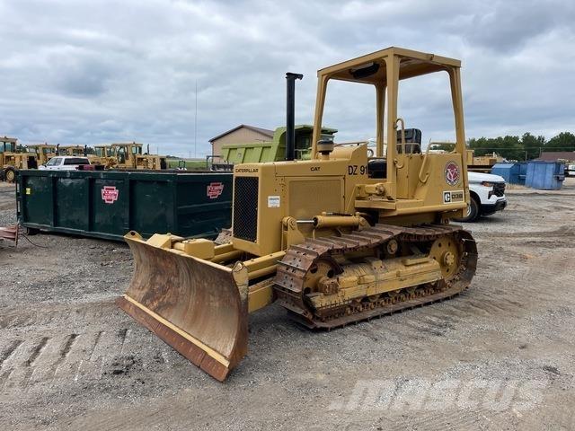 CAT D3B Bulldozer på larvebånd