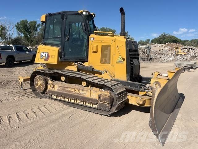 CAT D4 Bulldozer på larvebånd