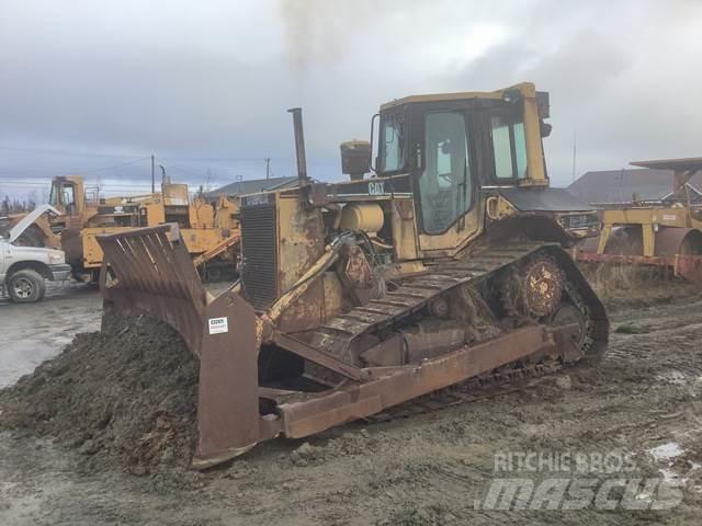 CAT D6 Bulldozer på larvebånd