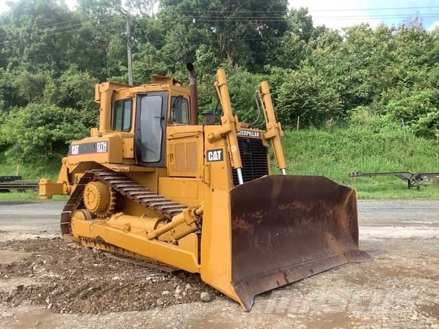 CAT D7H Bulldozer på larvebånd