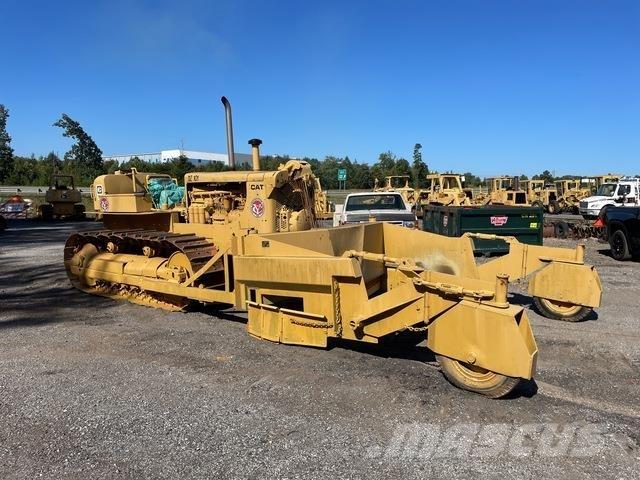 CAT D8 Bulldozer på larvebånd