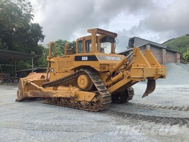 CAT D8N Bulldozer på larvebånd