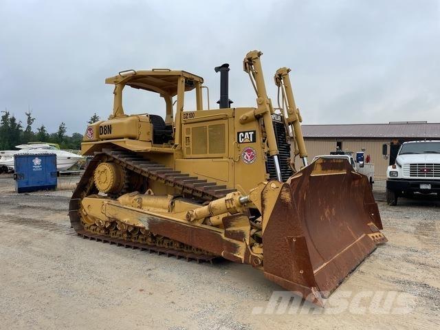 CAT D8N Bulldozer på larvebånd