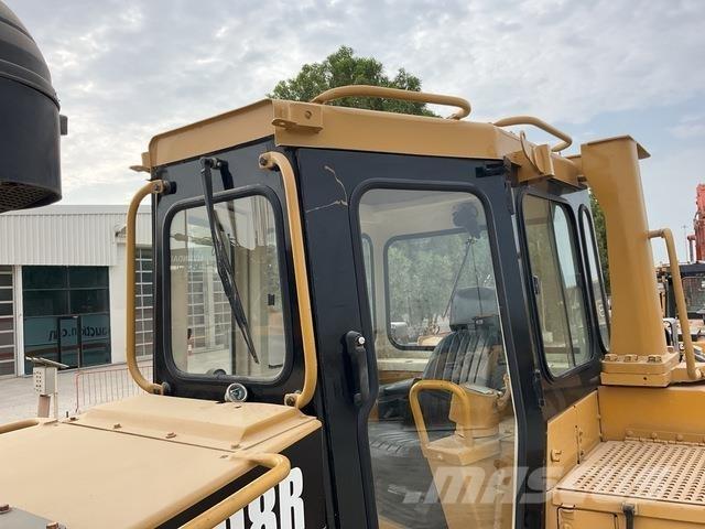 CAT D8R Bulldozer på larvebånd