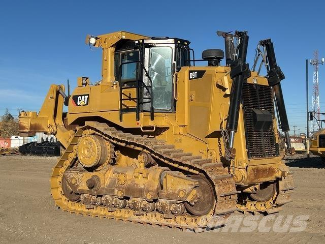 CAT D9T Bulldozer