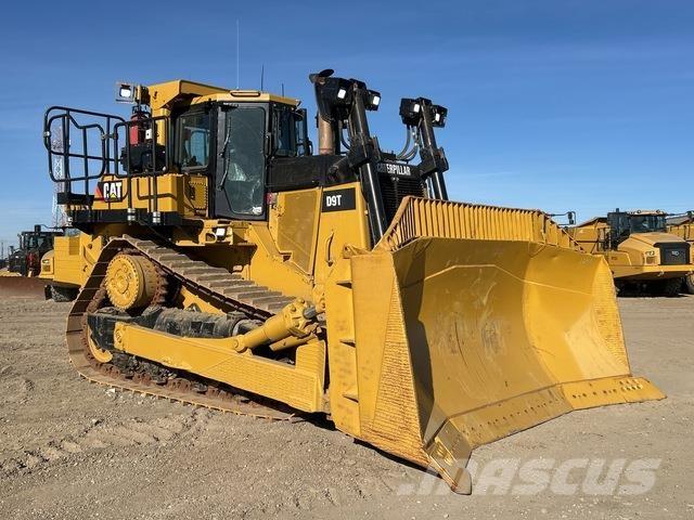 CAT D9T Bulldozer