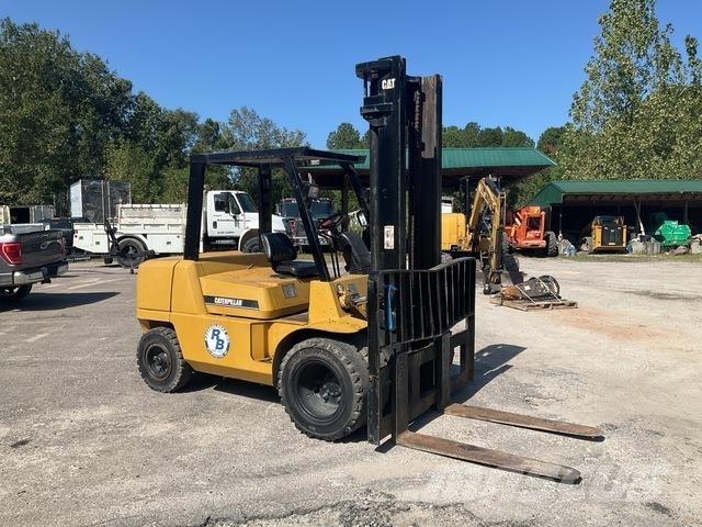CAT DP45K Gaffeltrucks - andre